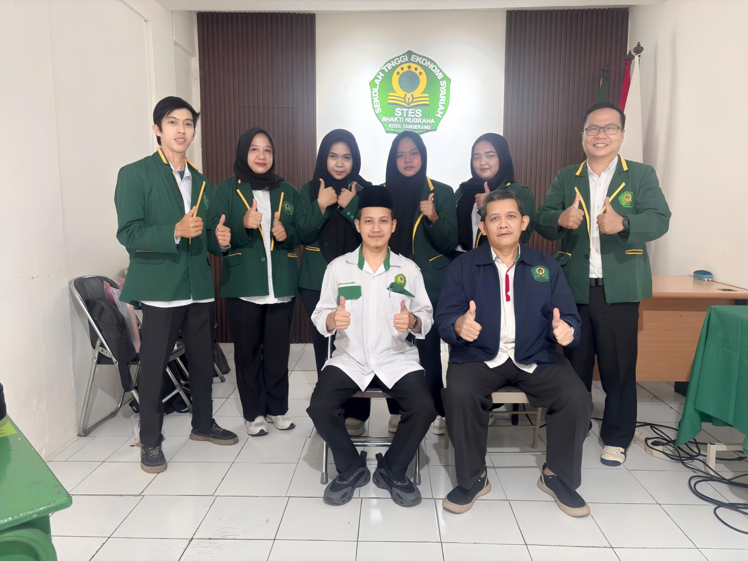 Kuliah Sambil Kerja di Daerah Ciledug yang Fleksibel dan Biaya Terjangkau