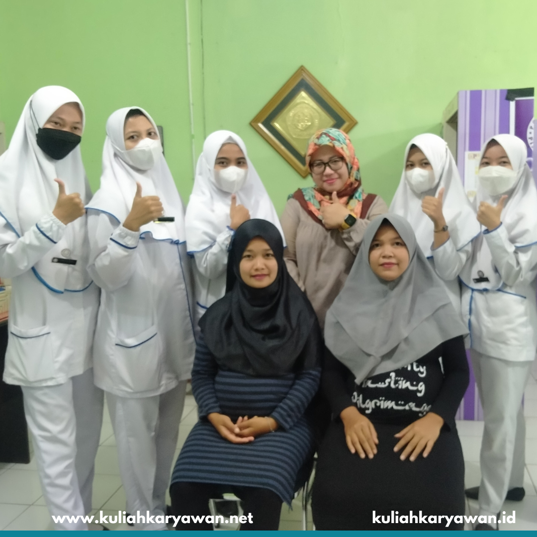Praktik Kebidanan Akbid Isma Husada Cirebon