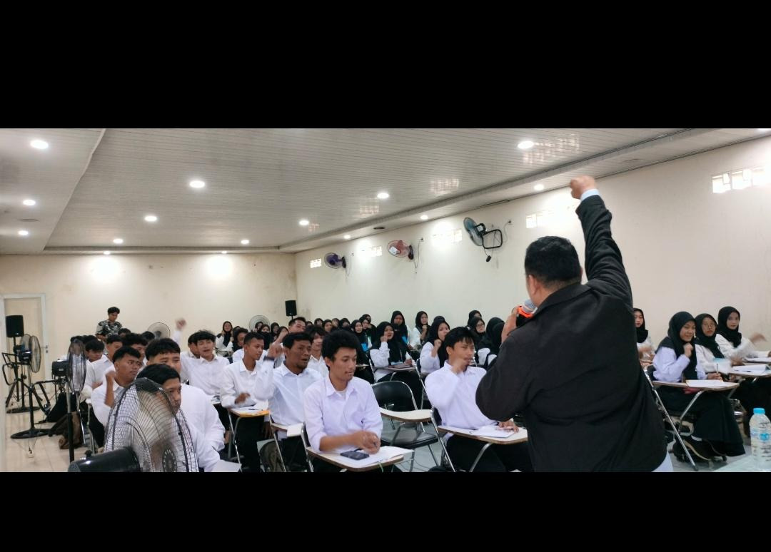 Kuliah Sambil Kerja di Tambun Apakah Bisa