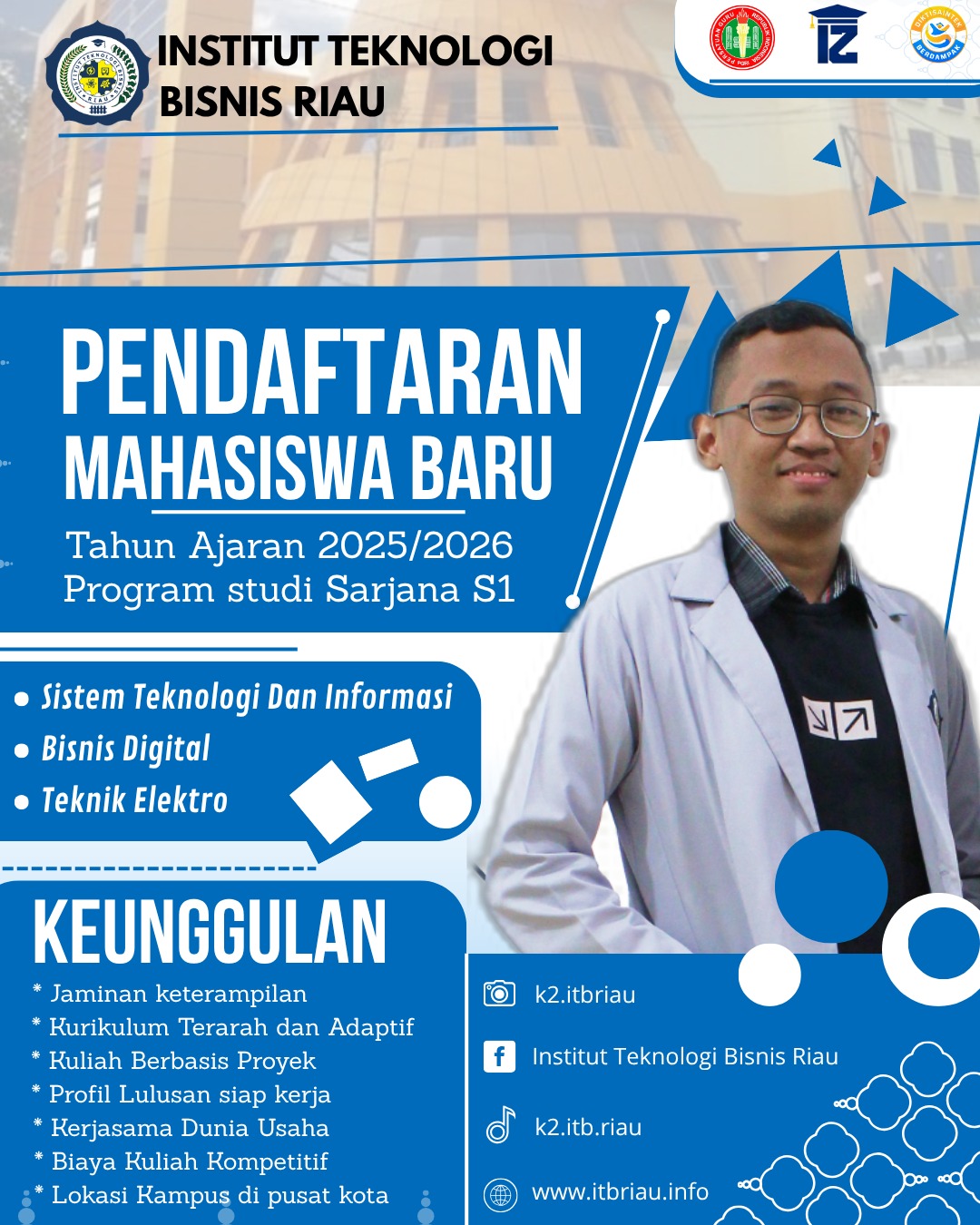 Kerja jalan kuliah aman bareng ITB Riau aja