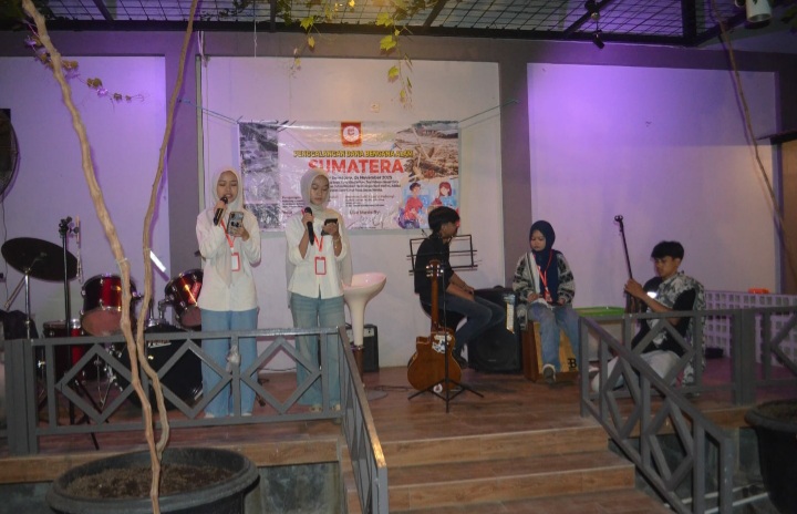 Penggalangan Dana Mahasiswa STIE Cirebon