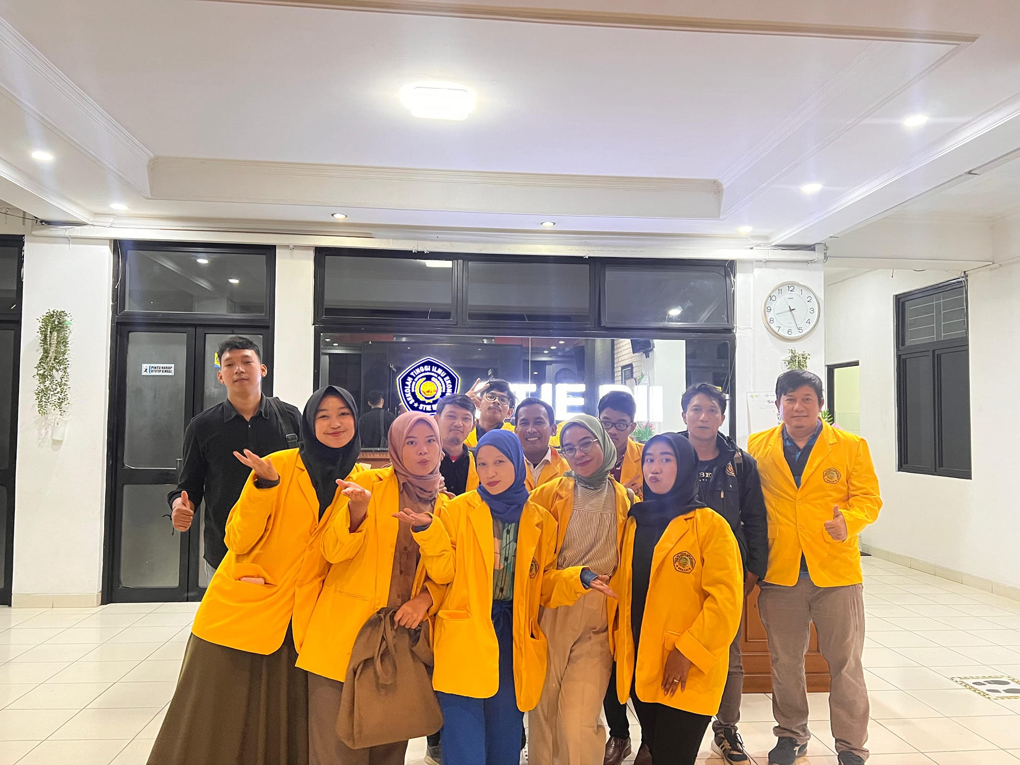 Program Kuliah Weekend di STIE BII