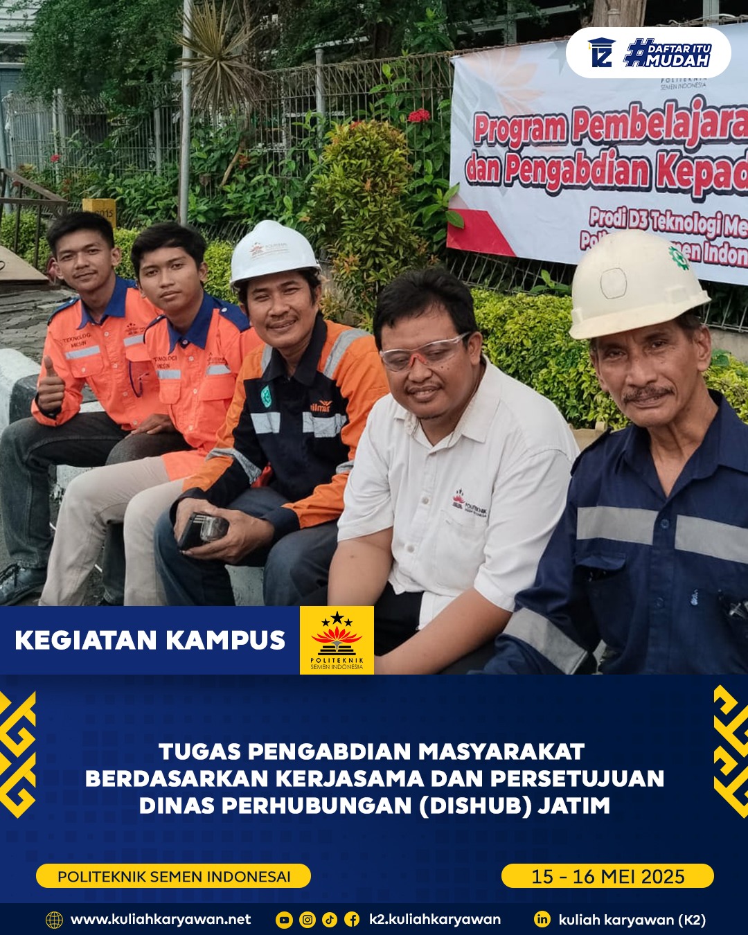 Program Abdimas di Halte Transjatim Mahasiswa PoltekSI