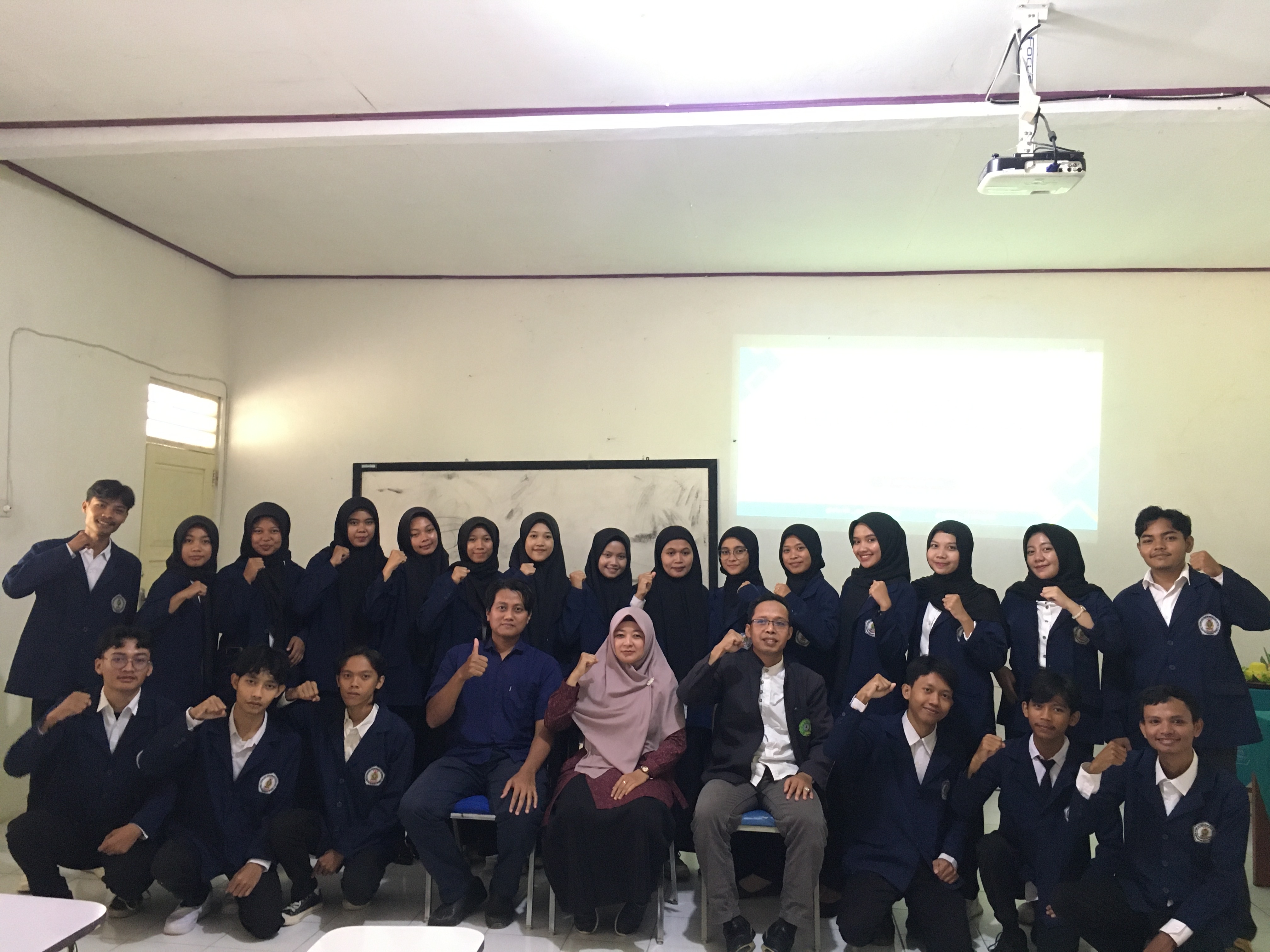 Kuliah Karyawan di STMIK PGRI Arungbinang Kebumen