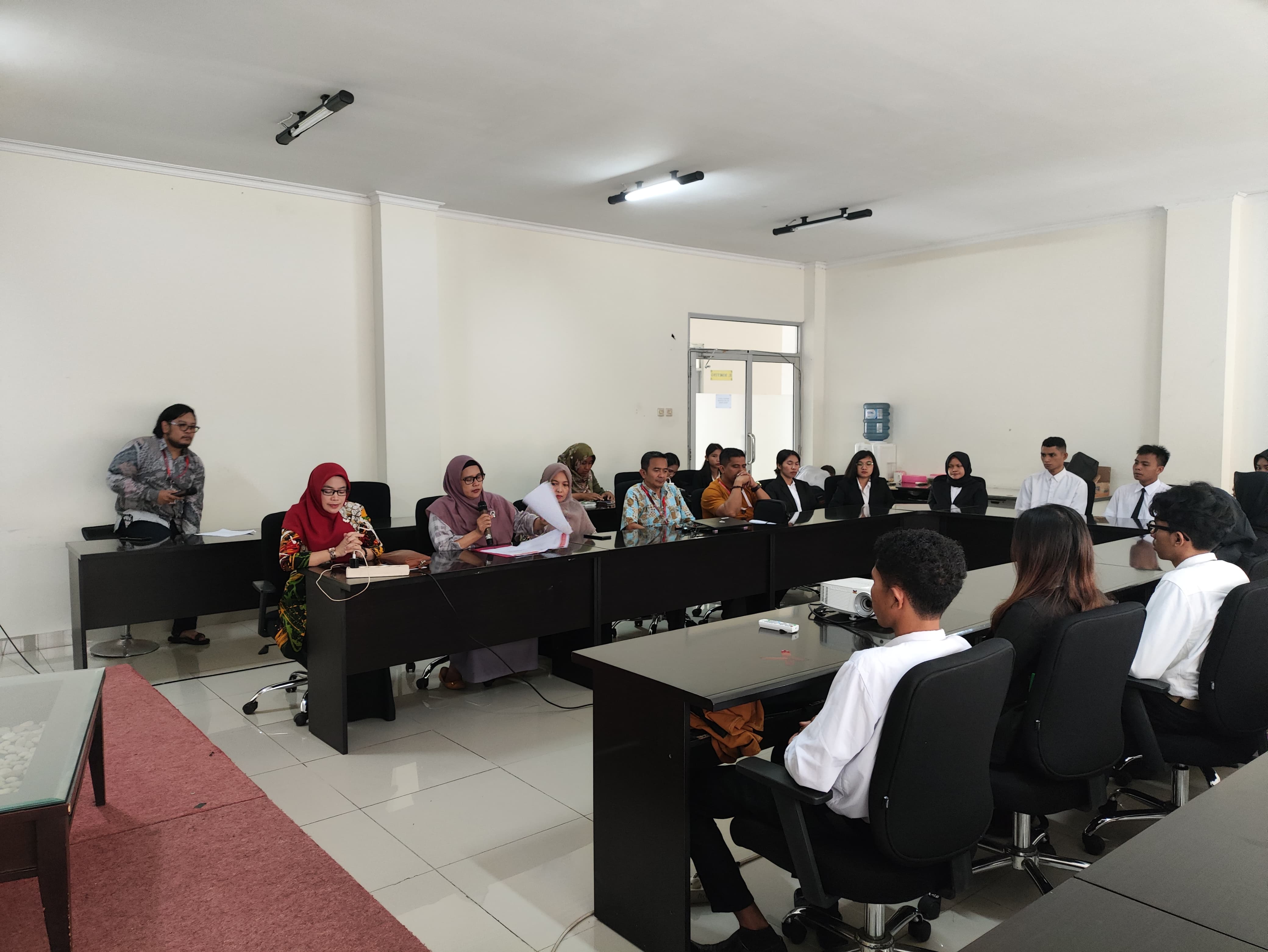 Kelas Karyawan Universitas Mahakarya Asia