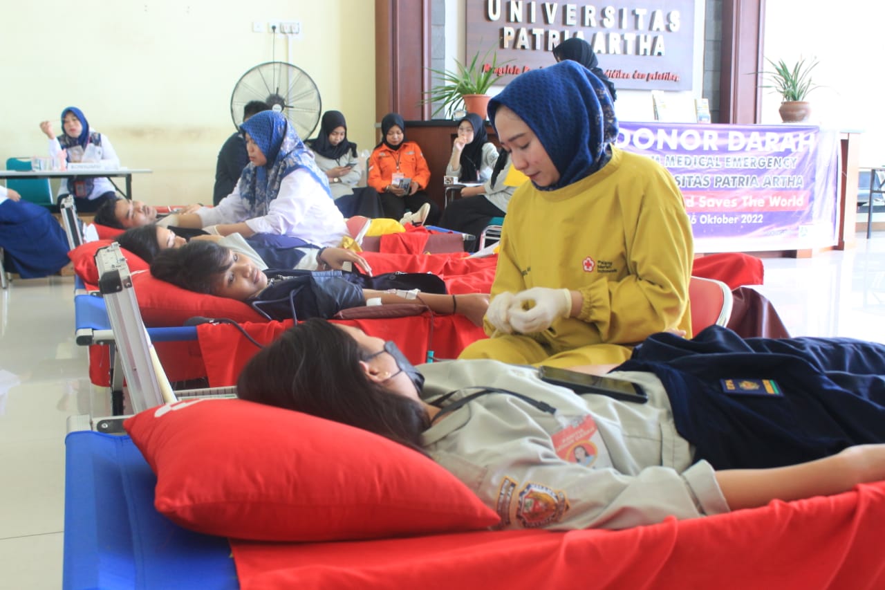 Kelengkapan berkas Kuliah Karyawan  D3 Kebidanan Universitas Patria Artha