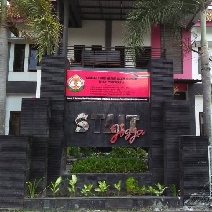 Sekolah Tinggi Agama Islam Terpadu Yogyakarta ( STAIT Yogyakarta )