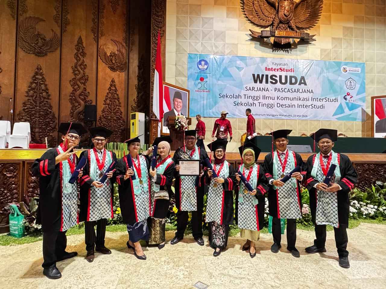 Peran Magister Ilmu Komunikasi dalam Menghadapi Tantangan Dunia Profesional Modern