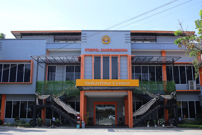Fasilitas Di Kampus STISIPOL Candradimuka Palembang