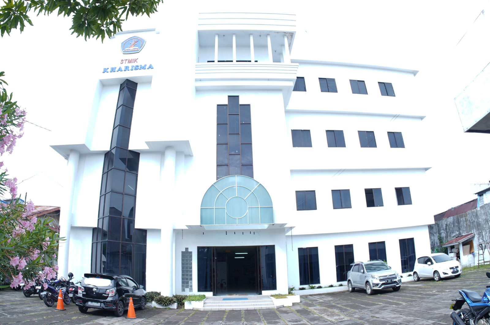 Cara Mudah Dapat Uang Saku Enam Ratus Ribu Per Orang Lewat Program RAP Kharisma College