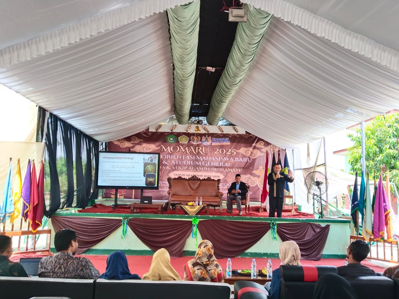 Prospek Kerja Lulusan IAI AL AMIN Indramayu:Bisa Jadi Apa Saja Setelah Lulus