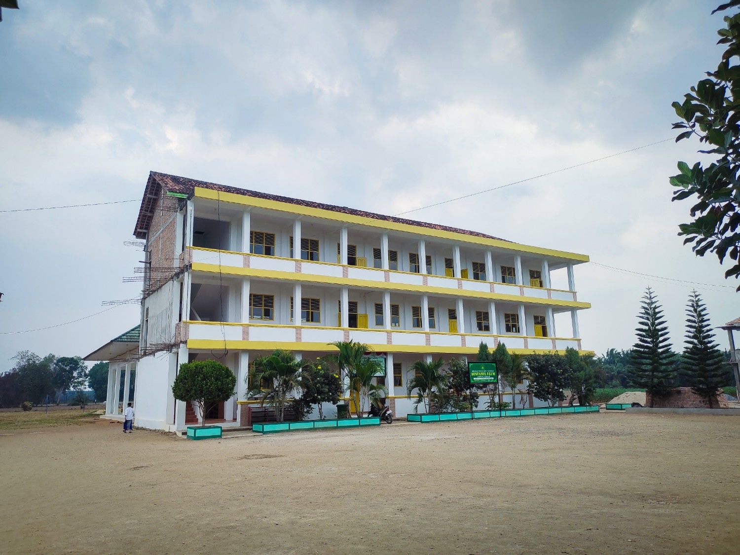 Kampus STIT Bustanul Ulum Lampung Tengah