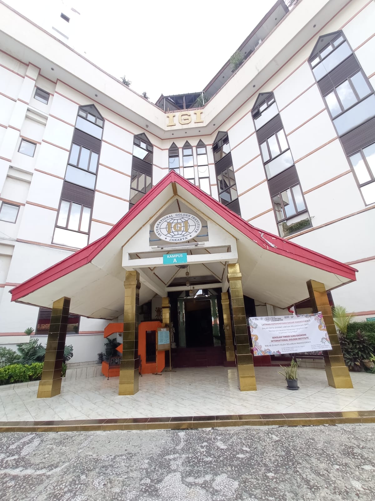 gedung stie igi